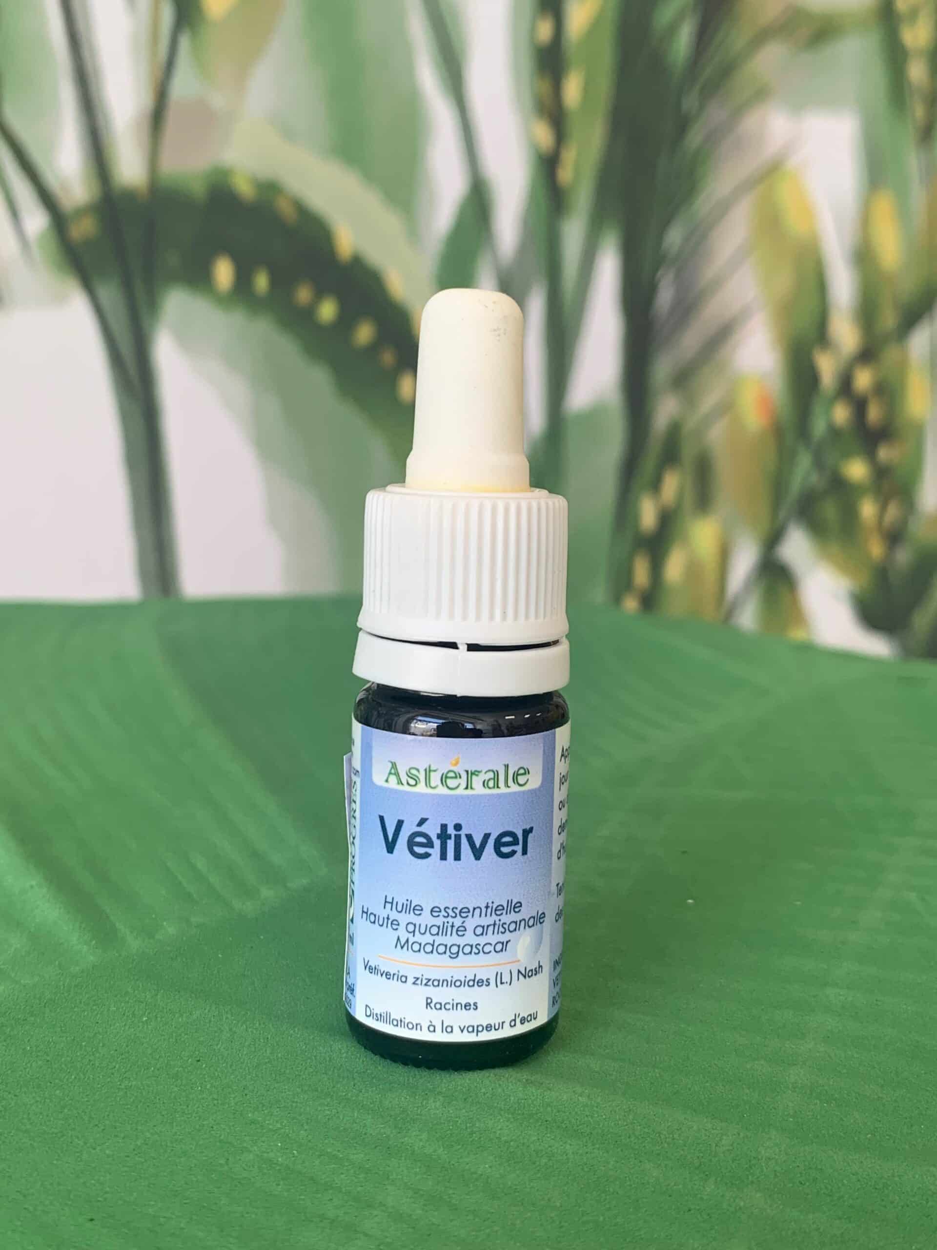 Huile essentielle de vétiver 5ml 11 euros HE Vétiver – Image 1